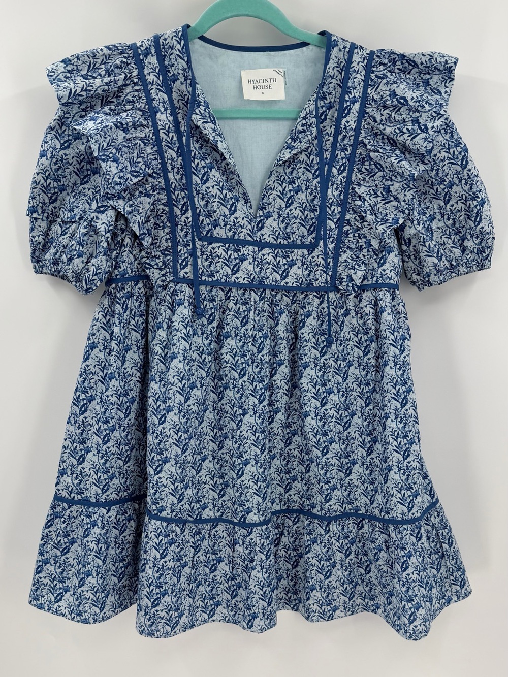 Hyacinth House by Tuckernuck Blue Floral Rosaleigh Mini Dress Small - Picture 2 of 5